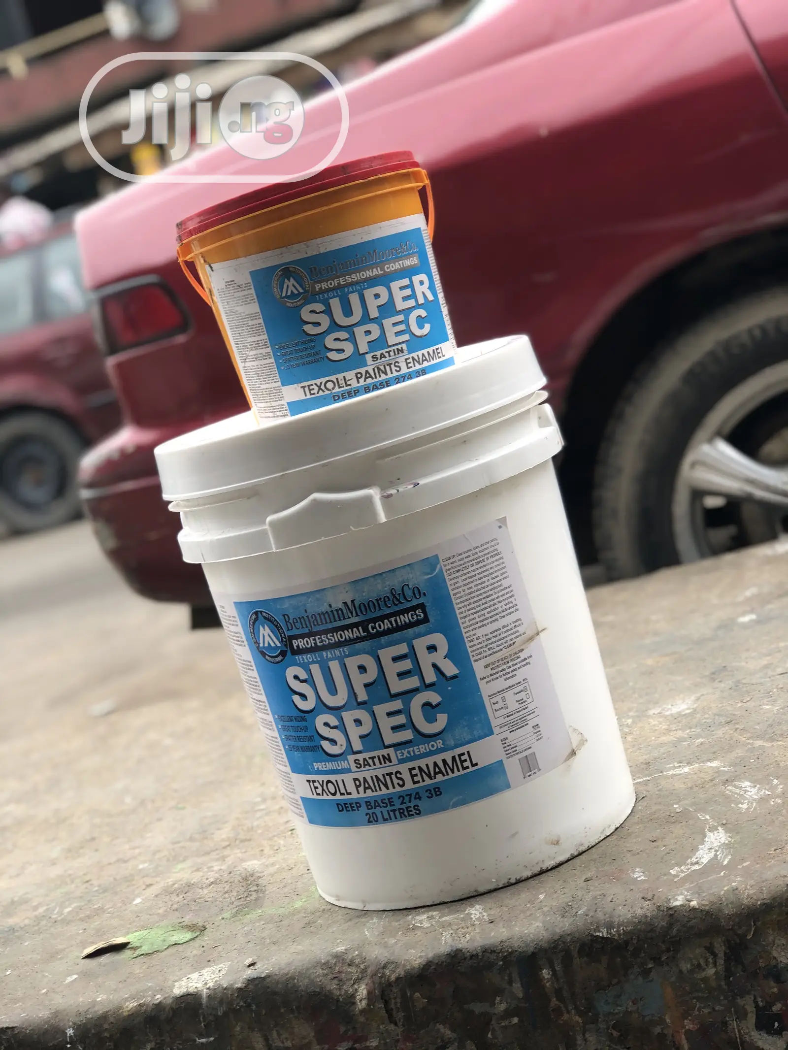 Benjamin Moore Satin and Matt Paint in Mushin Building Materials, D