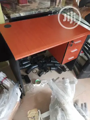 Office Tables 4 Feet