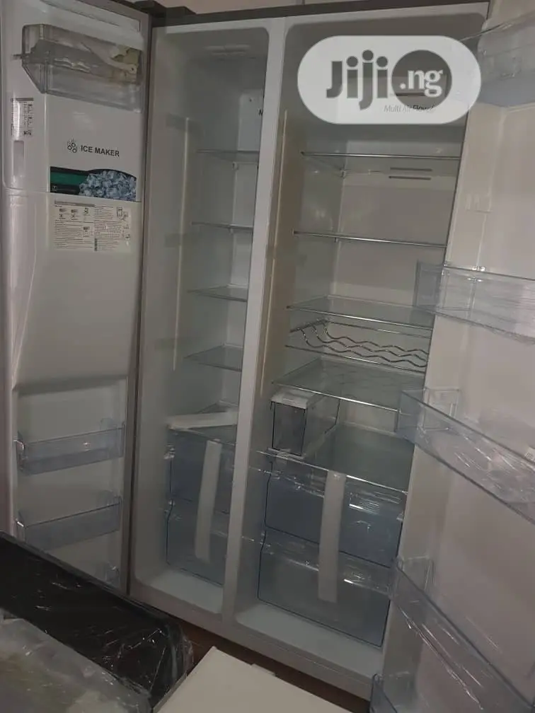 Brand New Hisense Side by Side Refrigerator/Mirror/External/