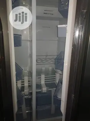 Brand New Hisense Side by Side Refrigerator/Mirror/External/