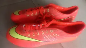Nike Size 44 Mercurial Boots