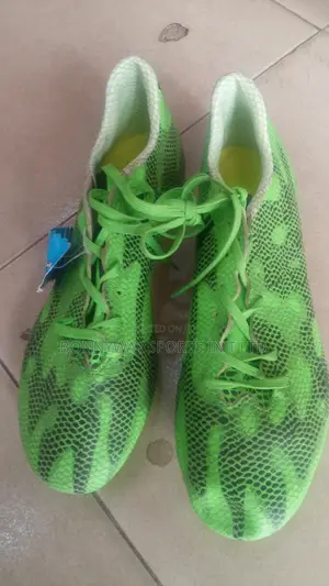 Adidas Size 40 Quality Boot