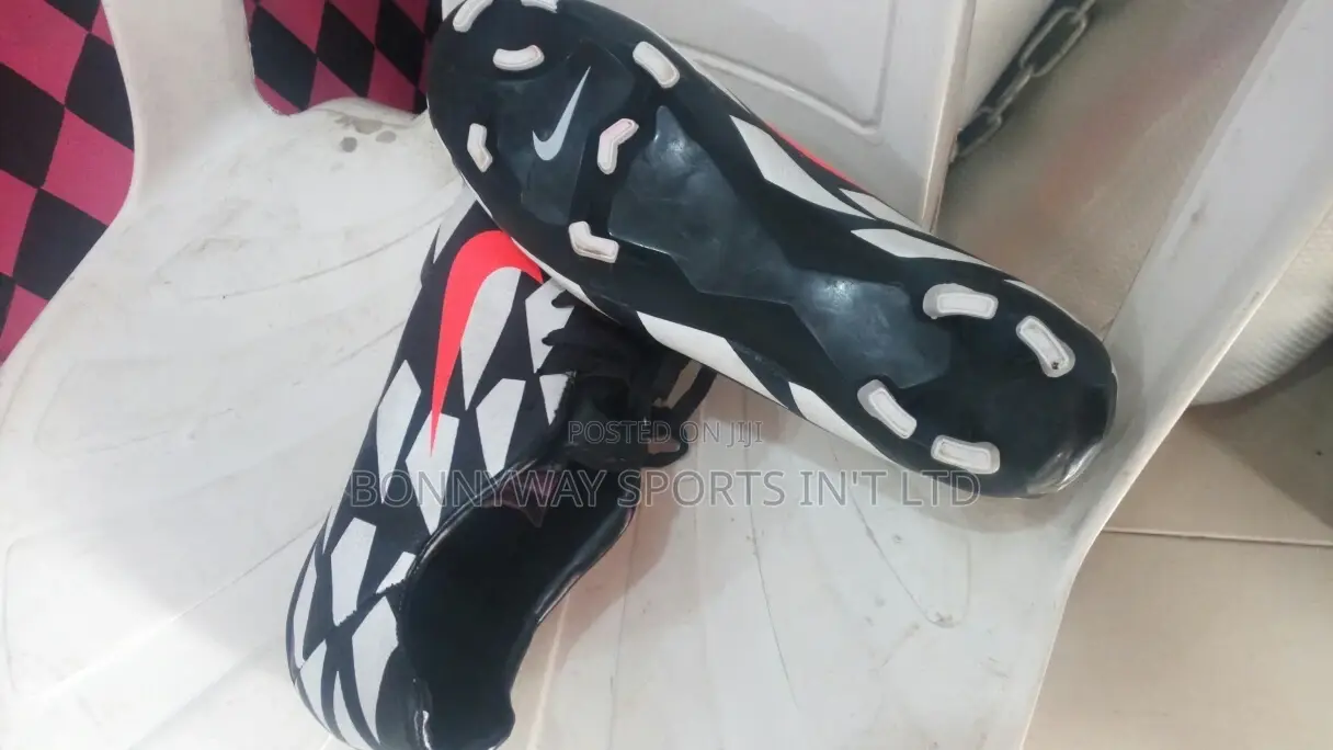 Nike Boot-Size 41