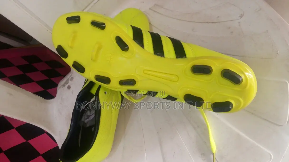 Adidas Latest Size 41 Boot