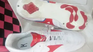 Mizuno Size 45 Leather Boot