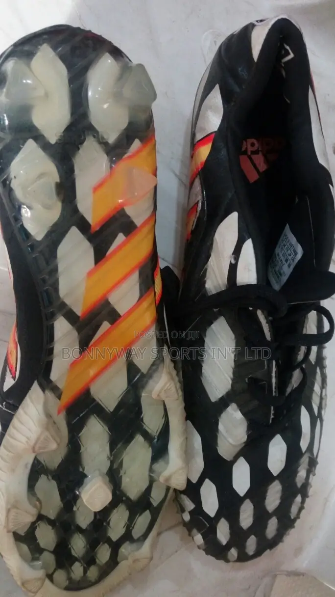 Adidas Size 41 Boot