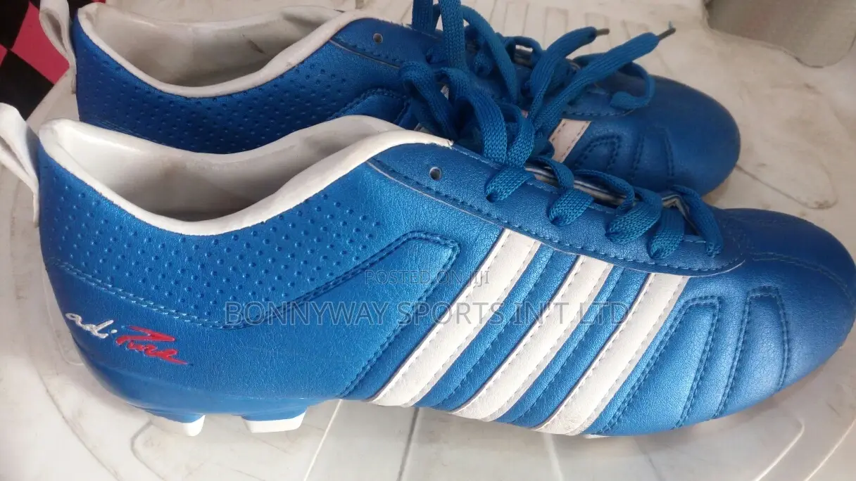 Adidas Size 43 Boot