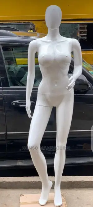 Big Breast Glossy White Female Mannequin