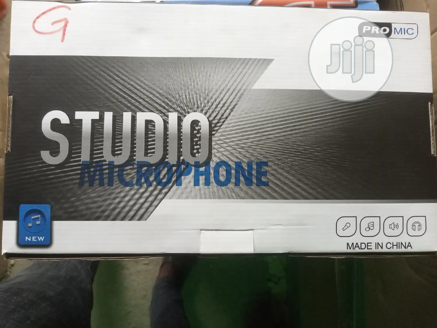 Professional Studio Mic With Stand