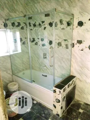Shower Cubicle On Bathhub