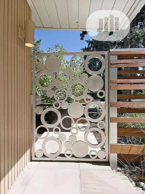 Rolling Gate Design