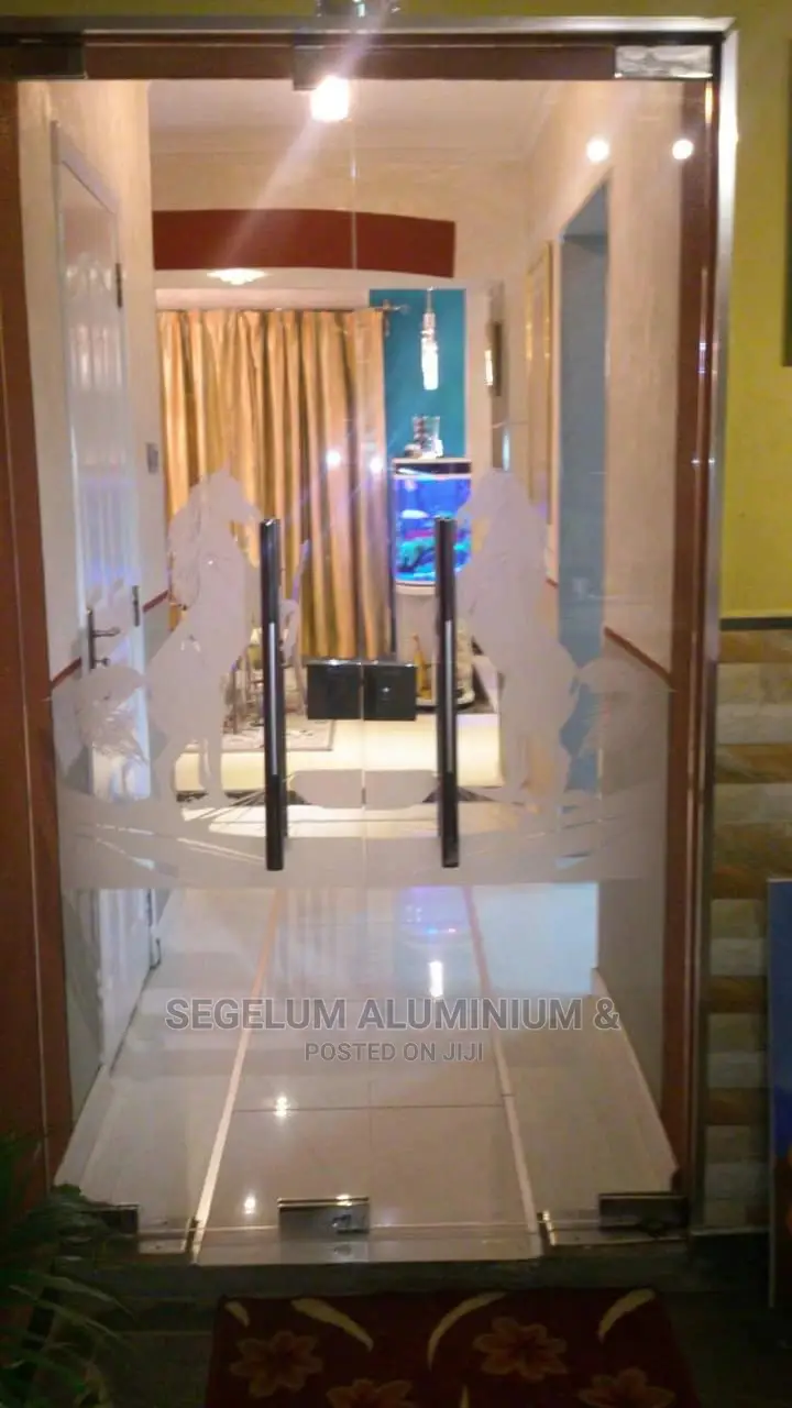 Frameless Glass and Aluminium Work