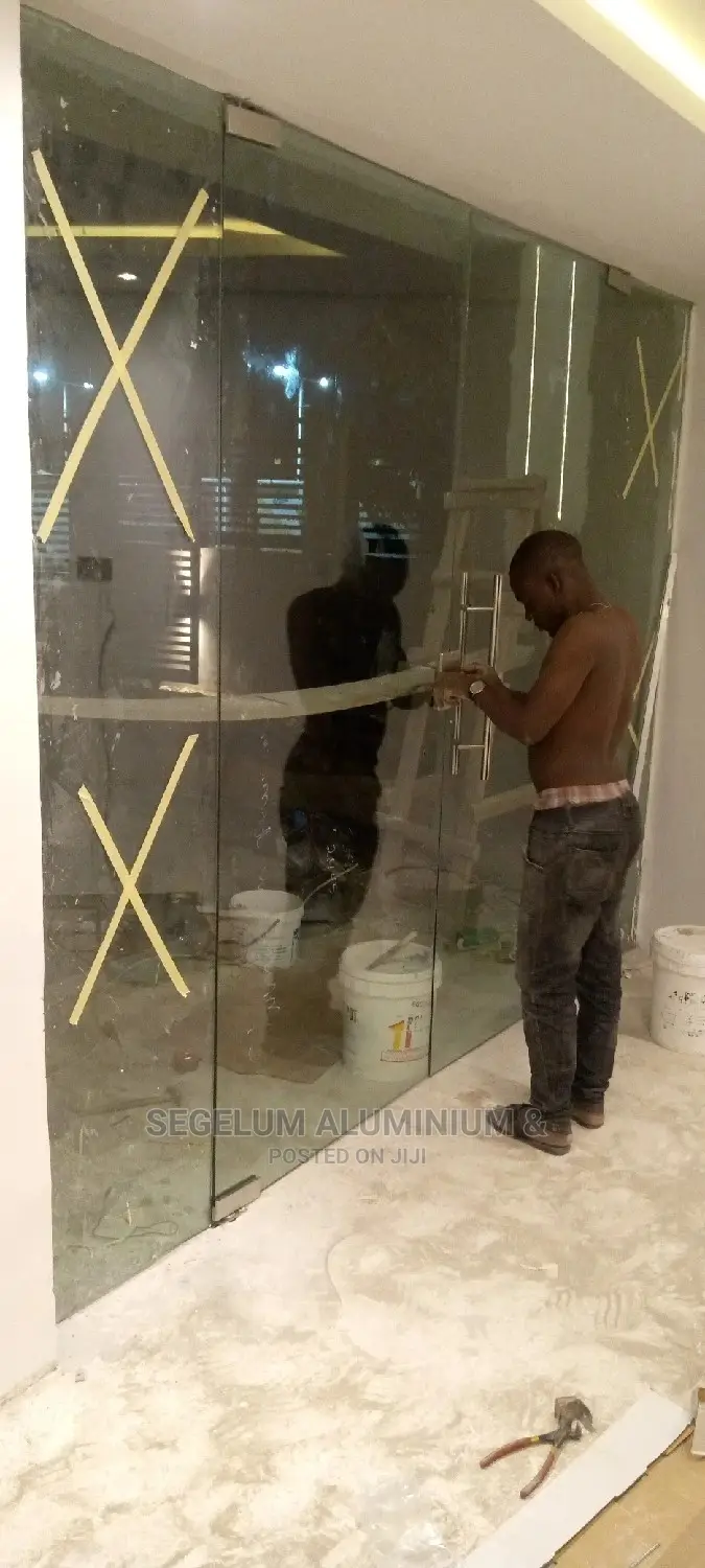 Frameless Glass and Aluminium Work