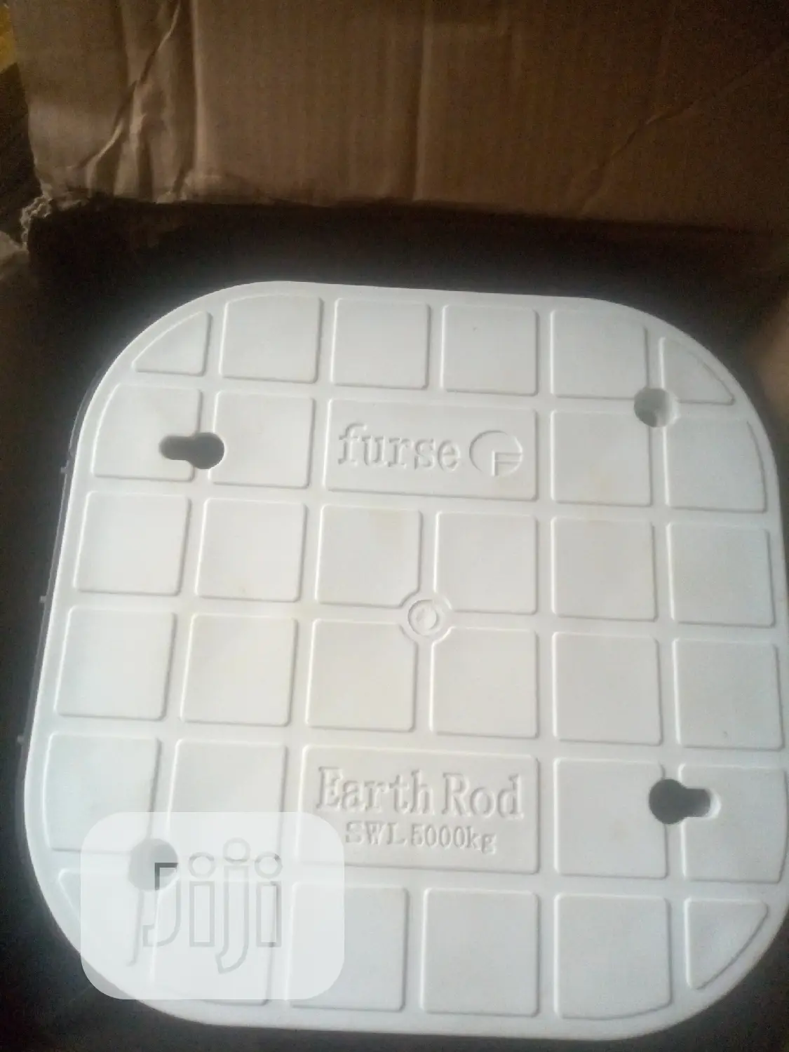 Earth Bus PVC Chamber