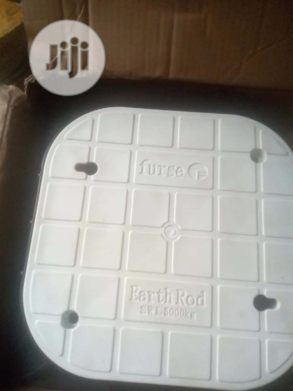 Earth Bus PVC Chamber