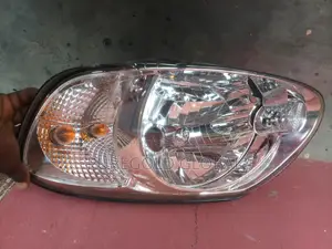 Hyundai Accent 03 Headlamp