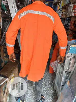 Worker's Lab Coat