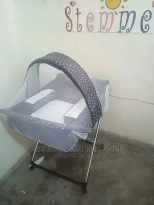 Baby Moveable Cot, Bassinet Bed With Wheel