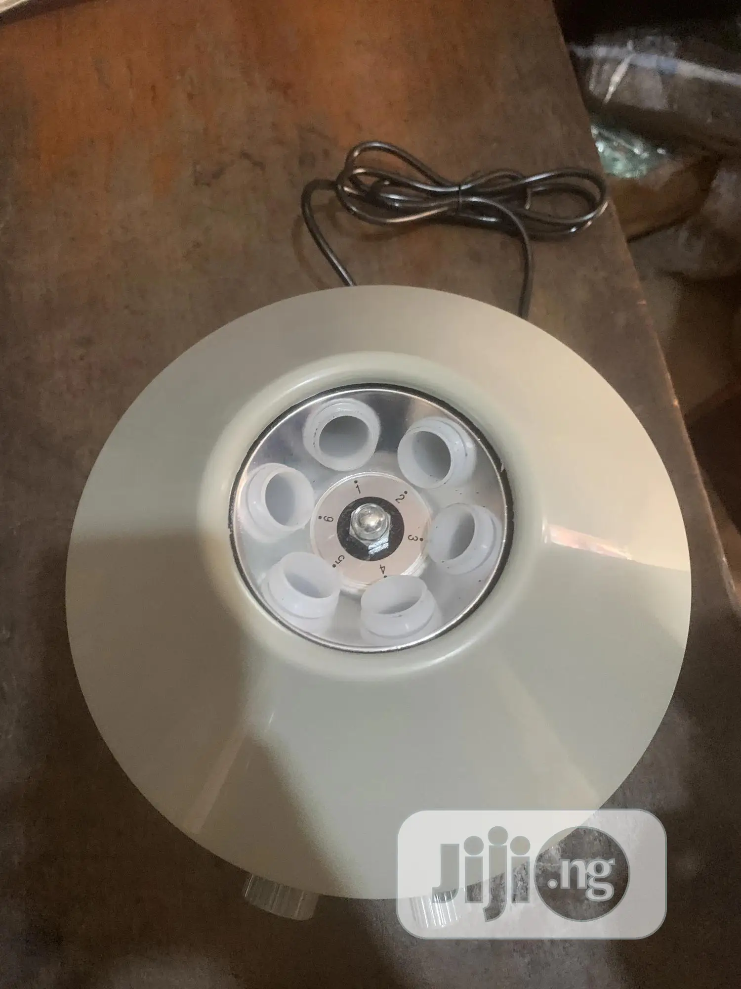 Six(6) Buckets Centrifuge