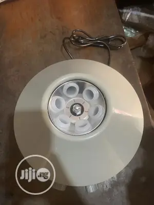 Six(6) Buckets Centrifuge