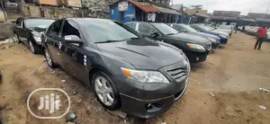 Toyota Camry 2009 Gray