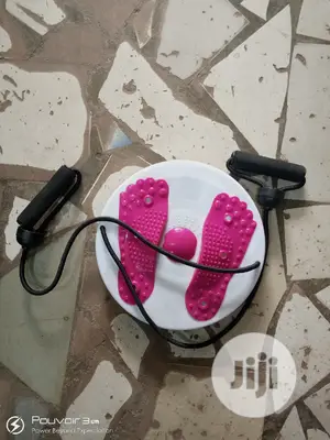 Magnetic Twister With Tonning Rope