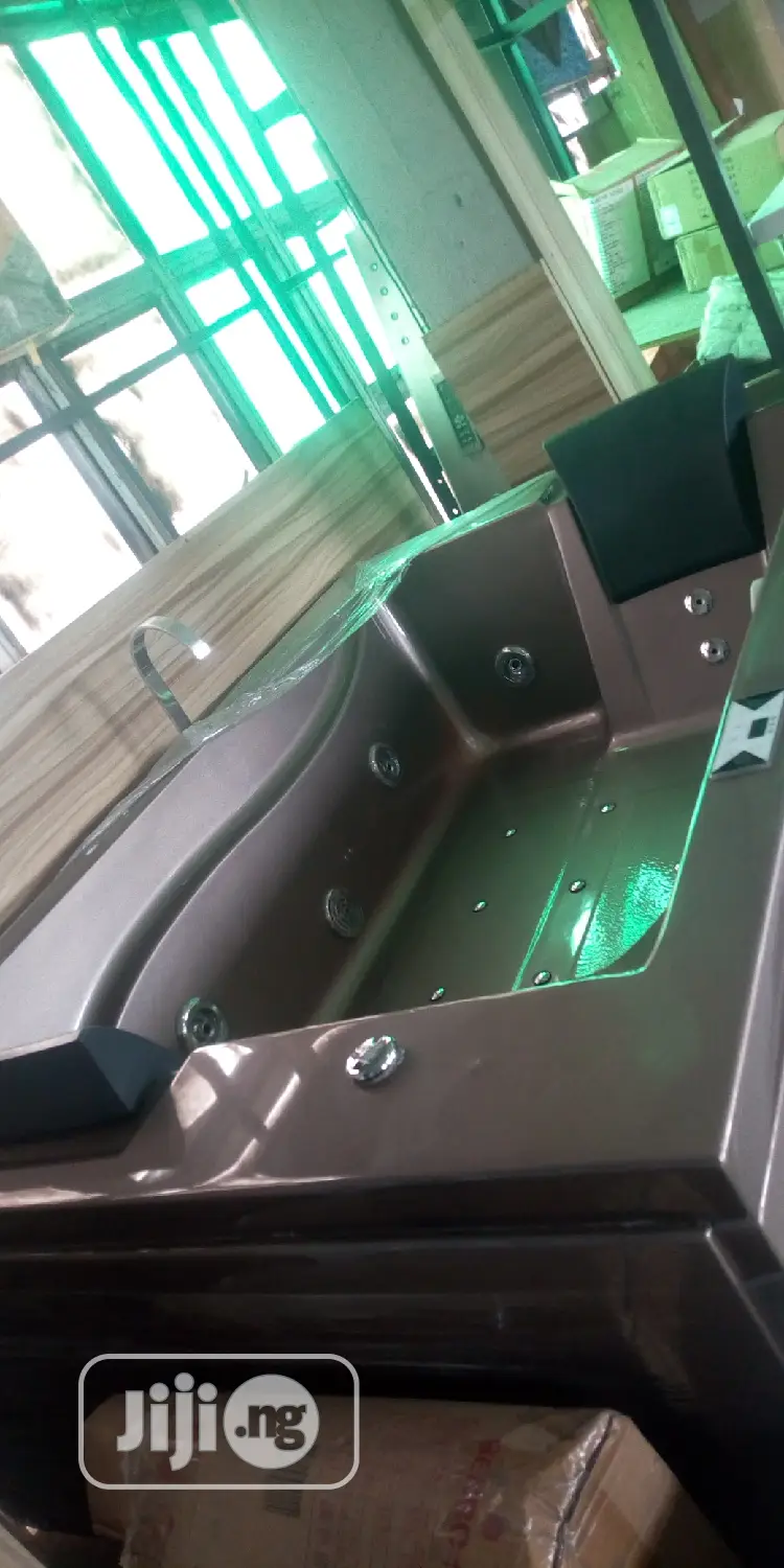 Double Jacuzzi