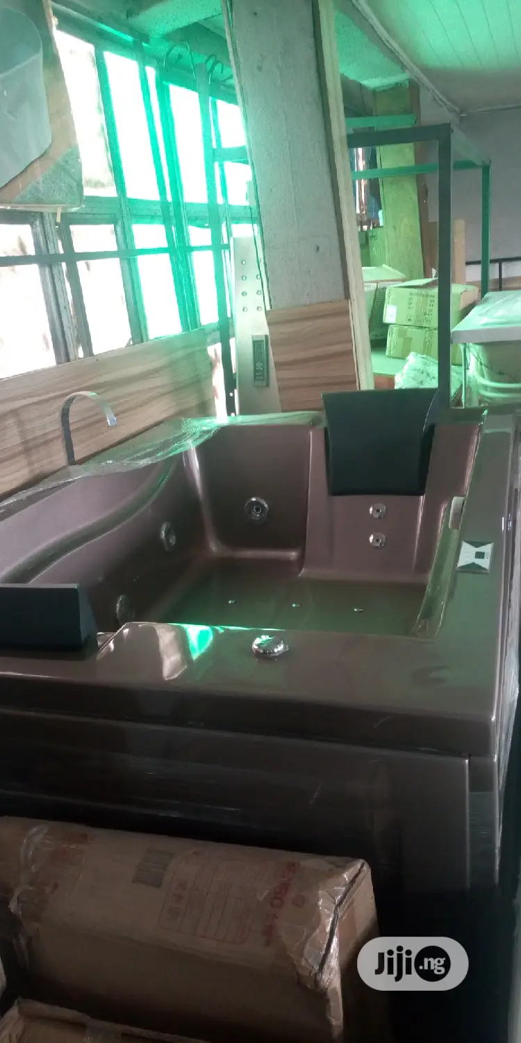 Double Jacuzzi