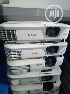 Very Sharp London Used Epson Projector