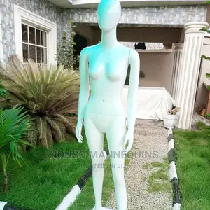 Glossy White Female Egg Face Mannequin