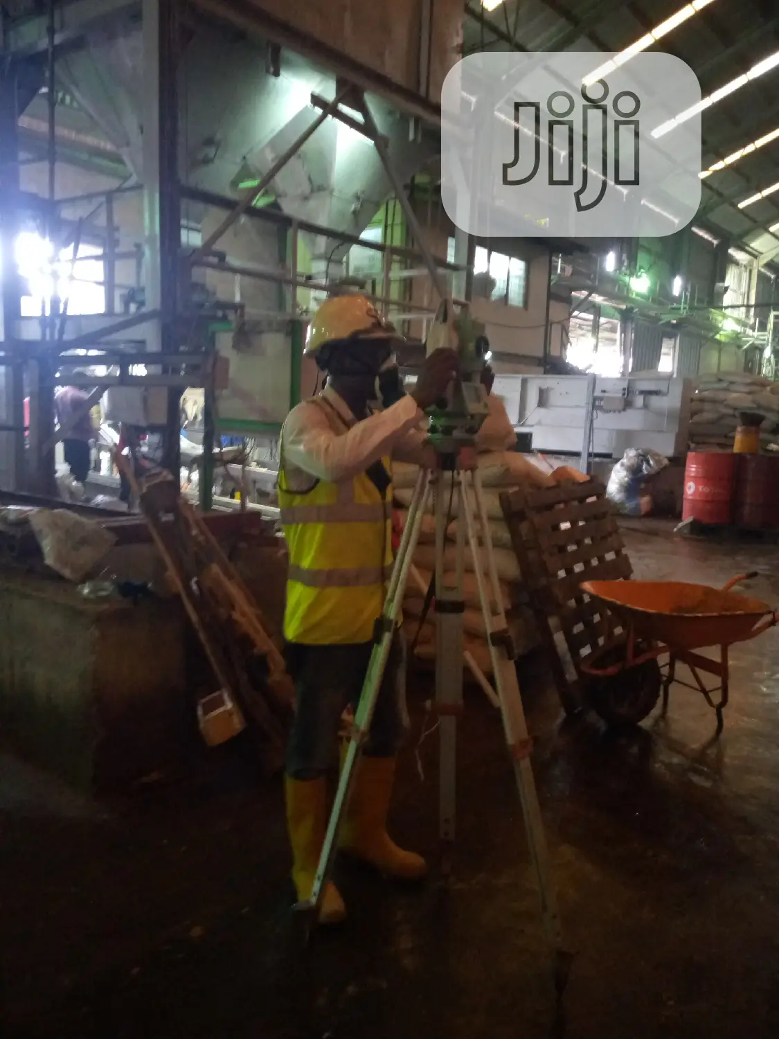 Surveyor Engineer