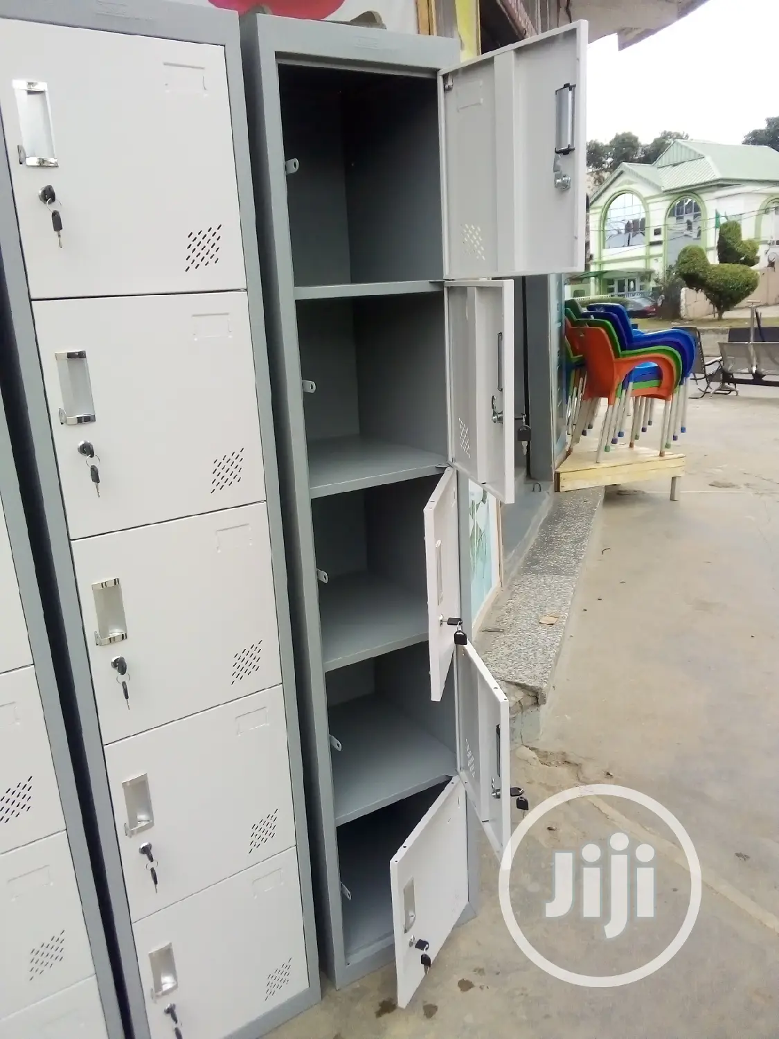 5 Doors Workers Lockers