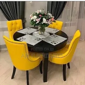Unique 4seater Dinnig Set
