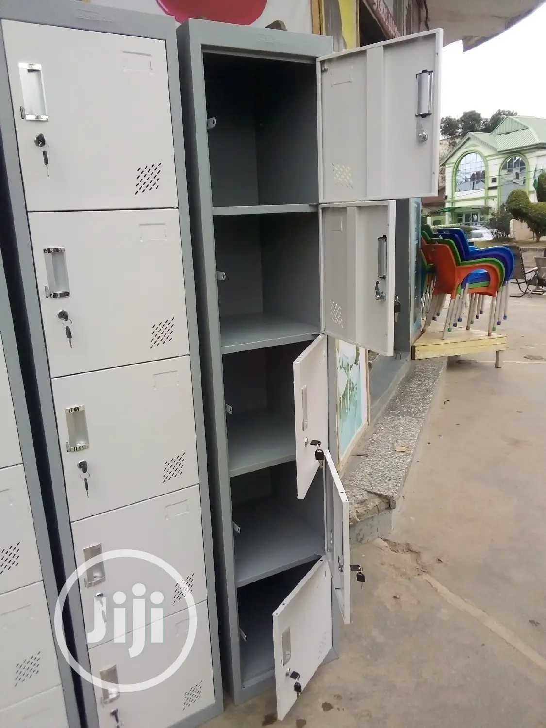 5 Doors Workers Lockers