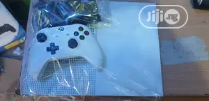 Microsoft Xbox One S Console + Games