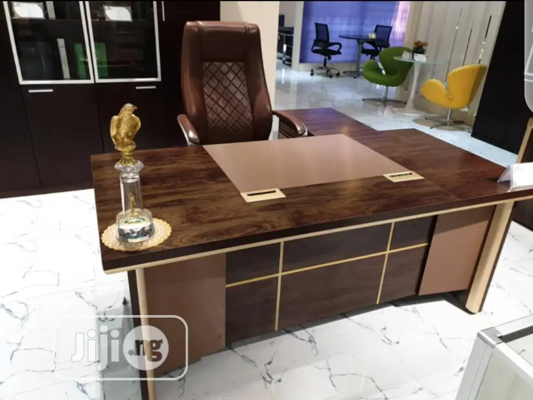 Executive Director Table