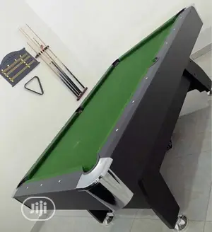 8ft Pool Table With Complete Accessories Brand New