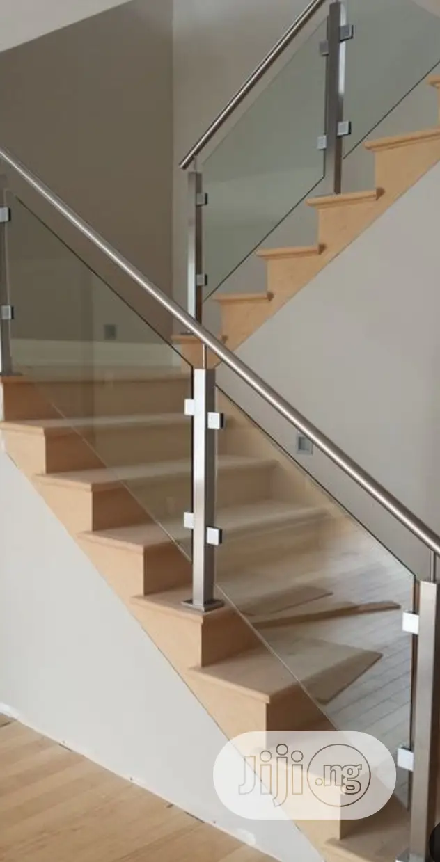 Glass Handrail (Staircase)