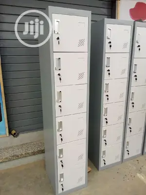 5 Doors Workers Lockers