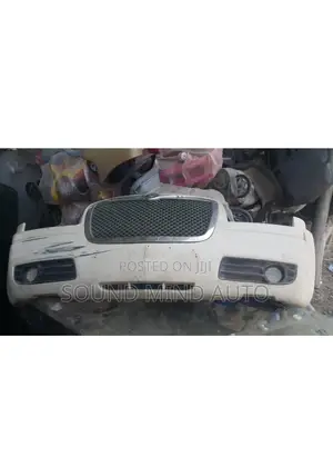 Ford Explorer 2008 Model Front Gril And Number