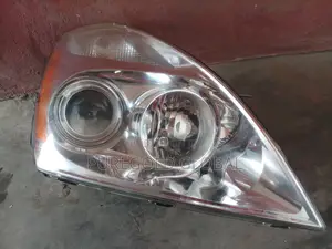 Kia Sedona 2008 Model Headlamp