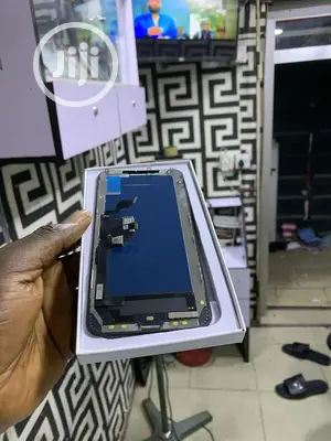 iPhone Xs Max New Original Screen With Guarantee