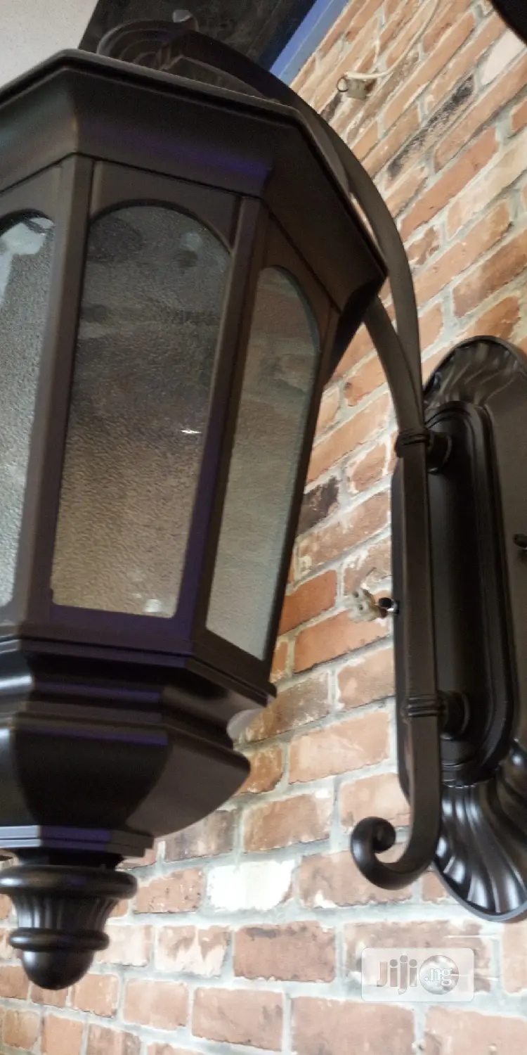 Your Italian Outside Light