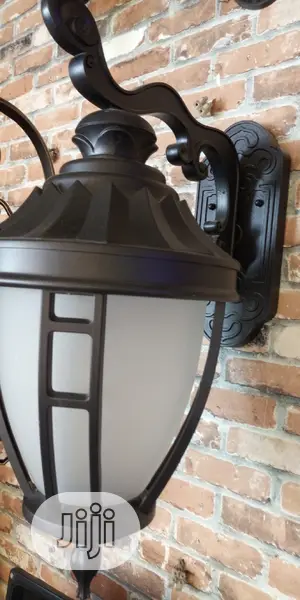 Italian Outside Light
