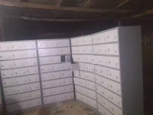 Metal Lockers by 24 Lockers