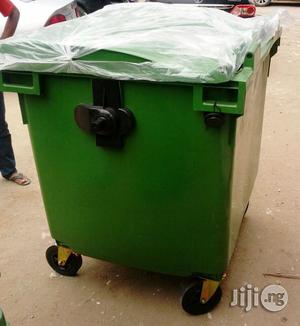 1100 Litre Waste Bin With 4 Wheels And Cover Plastic