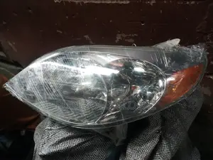 Headlamp For Toyota Matrix 2005