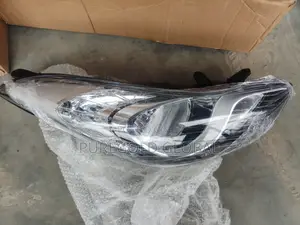 Headlamp for Hyundai Elantra 2012 Model