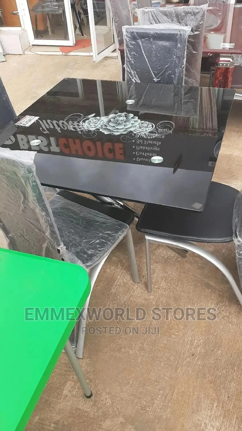 Glass Dinning Table With 4 Chairs