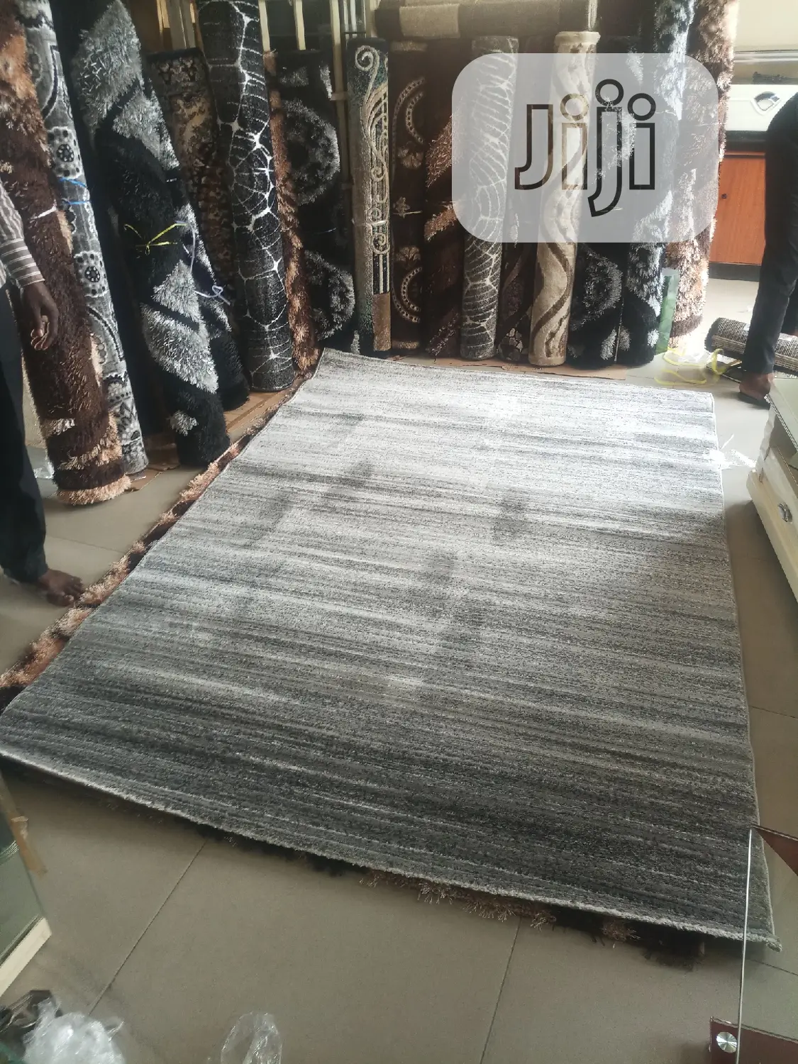 Rug (5/7).
